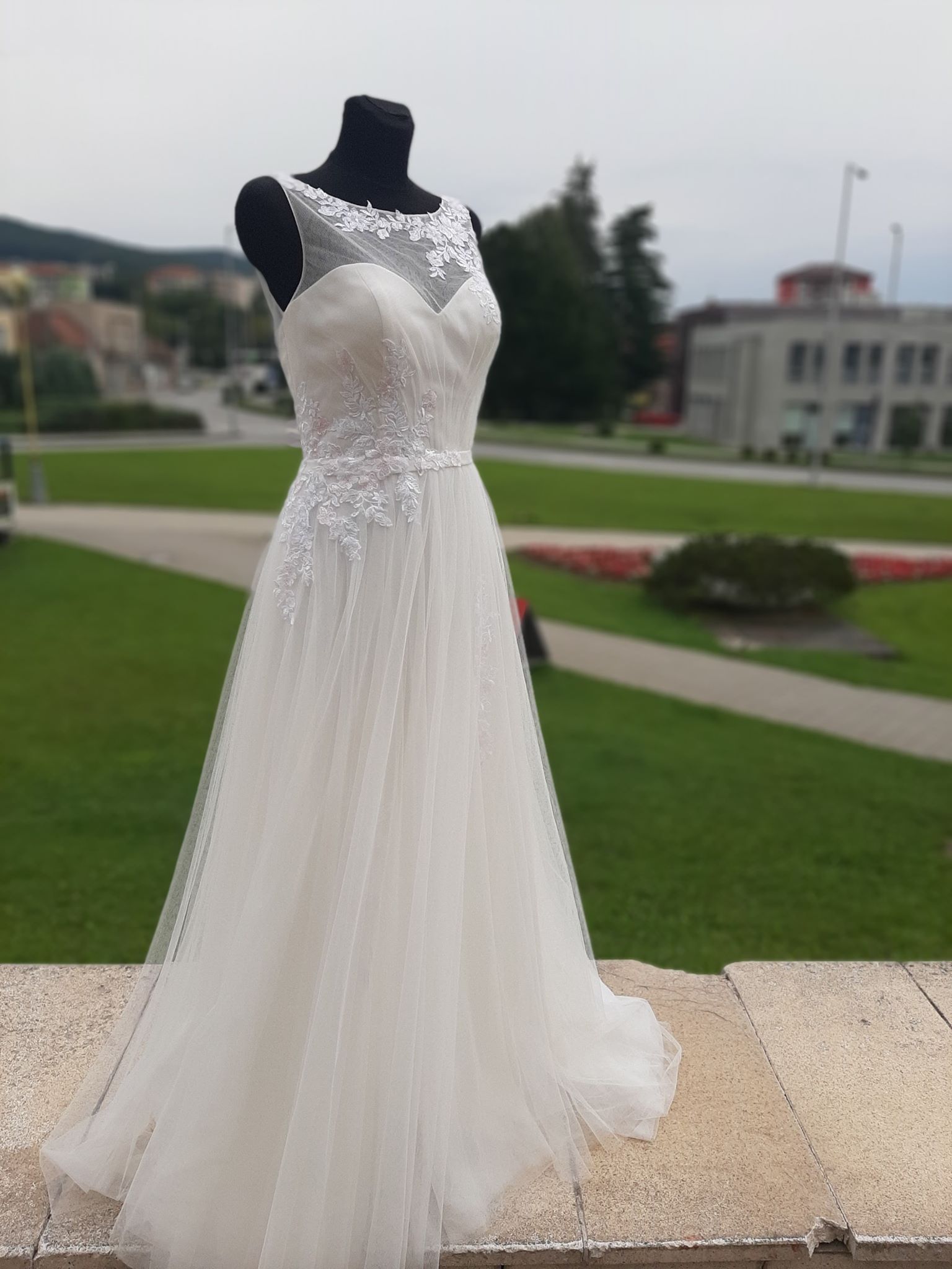 Víla šaty vo veľkosti XS/S/M