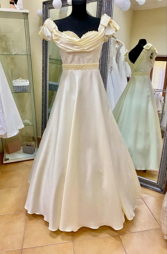 Spoločenské šaty vo veľkosti S/M