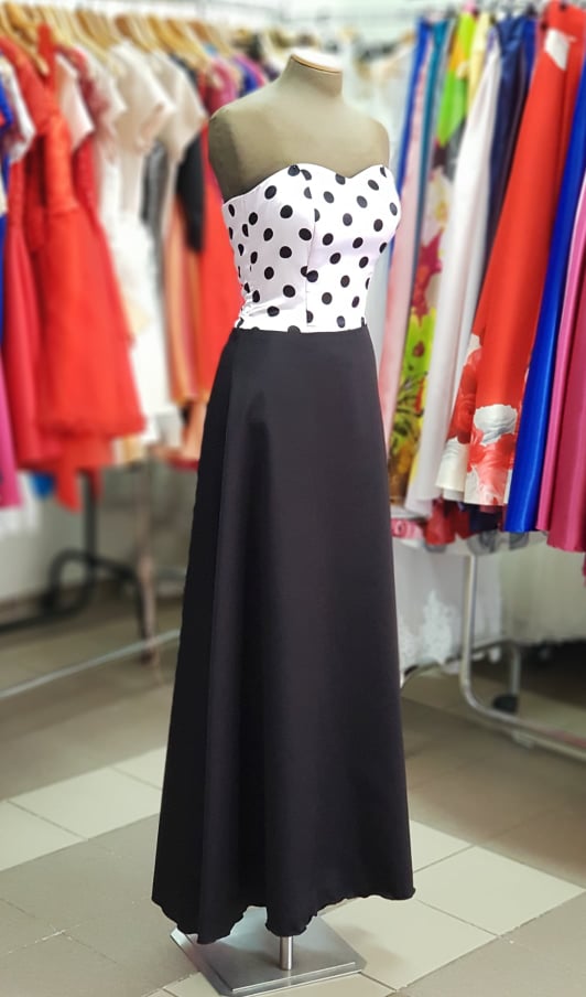 Spoločenské šaty vo veľkosti S/M