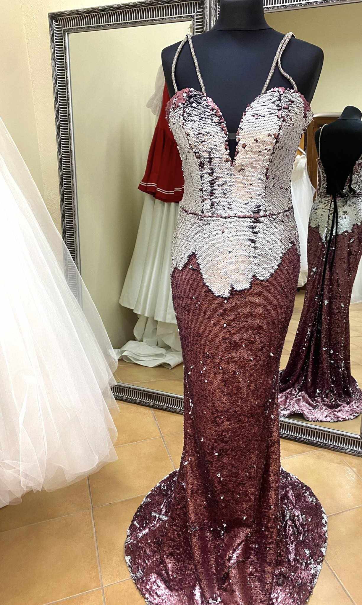 Šaty, ktoré menia farbu