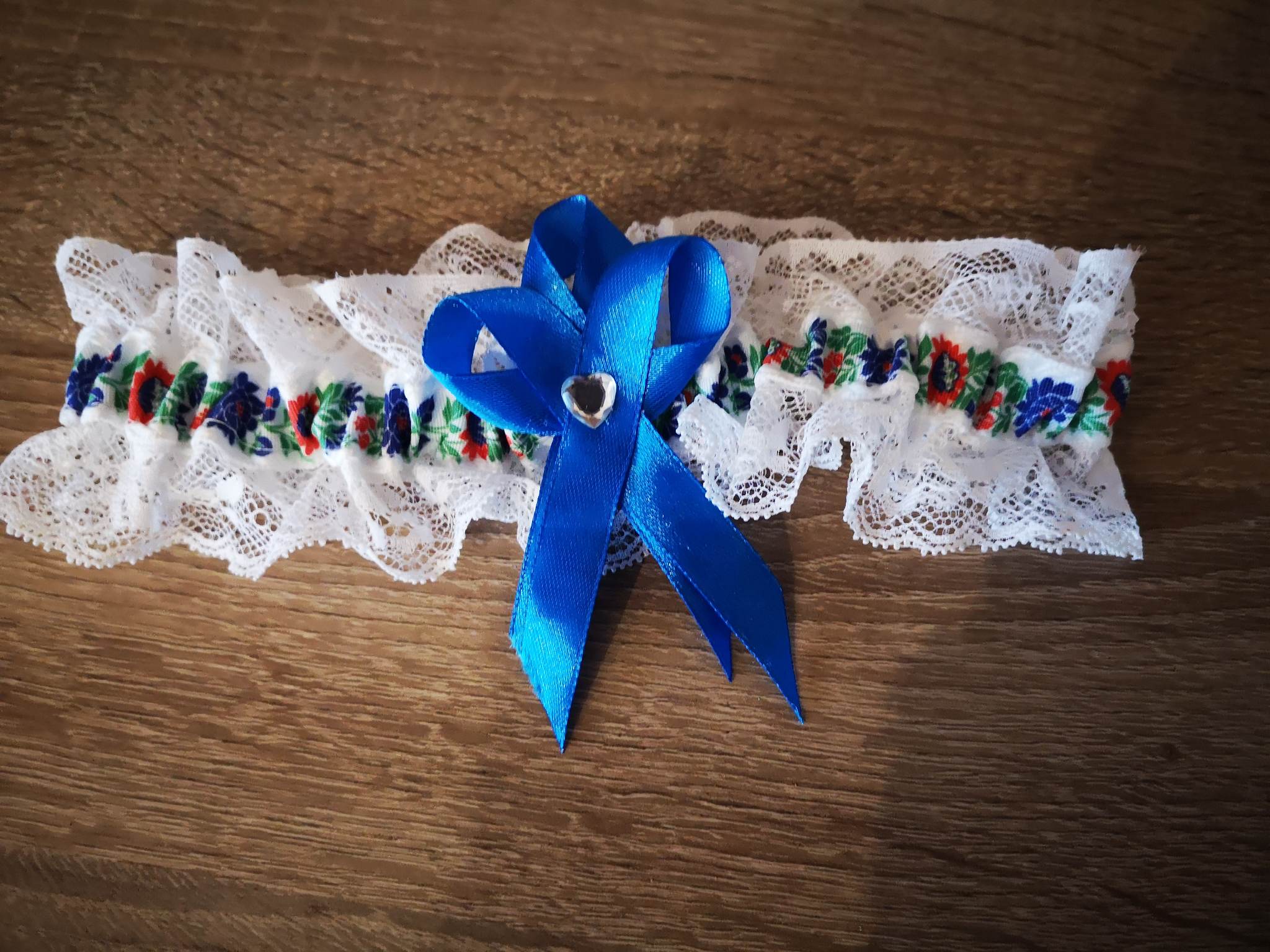 Folklórny svadobný podväzok