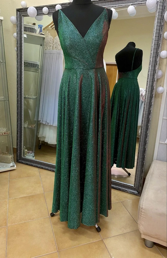 Spoločenské šaty vo veľkosti XS/S