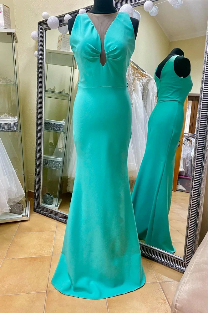 Spoločenské šaty vo veľkosti M