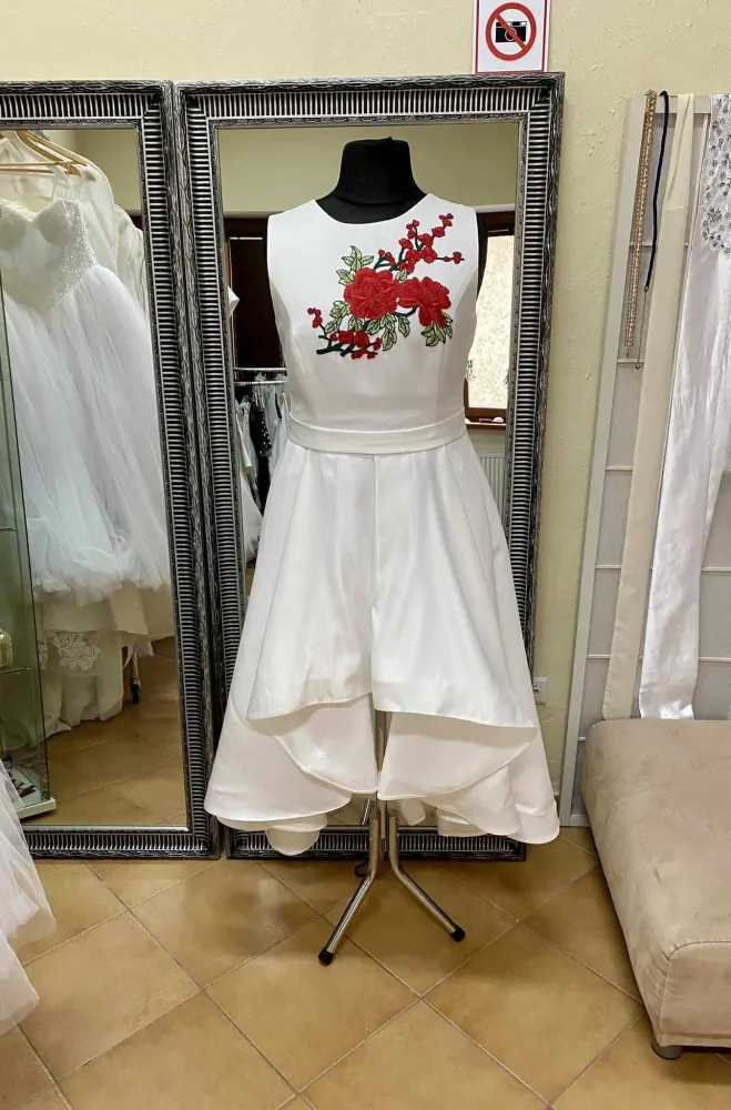 Biele šaty s kvietkom - veľ. L/XL