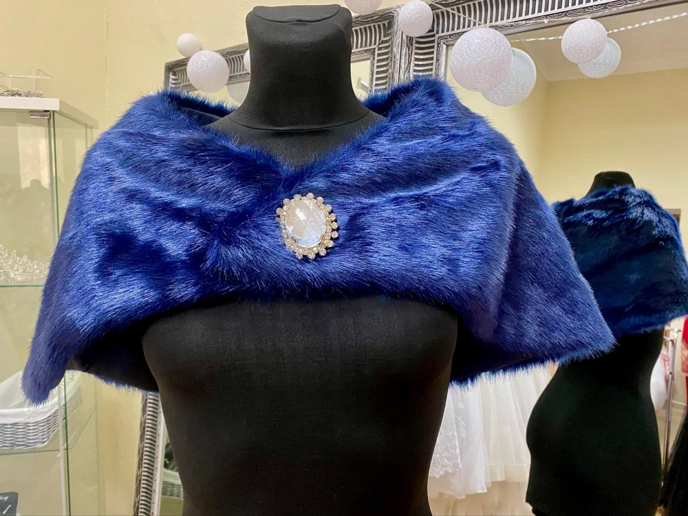 Pelerínkový šál - vhodný na šaty, kabáty....