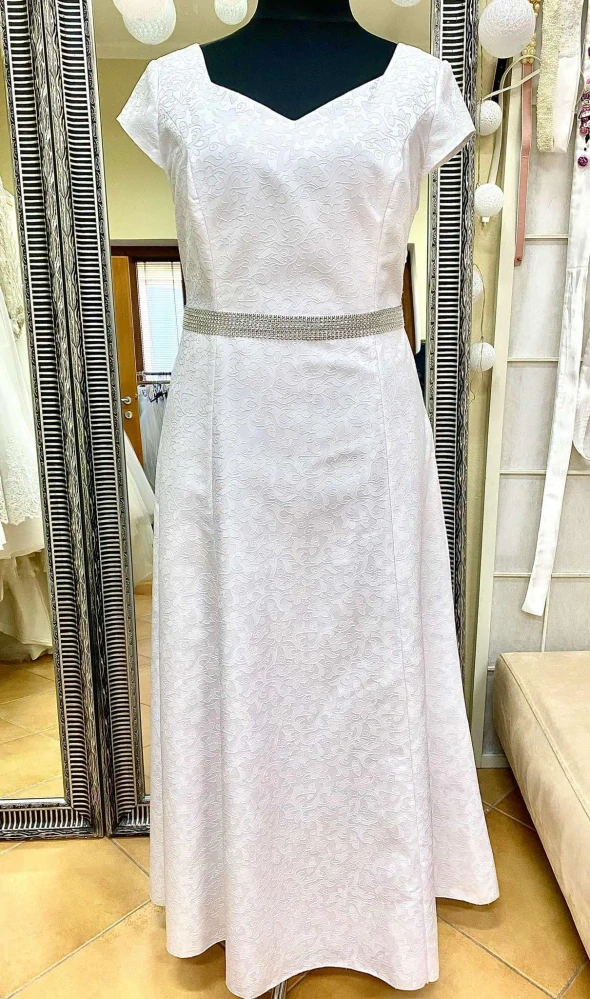 Svadobné šaty vo veľkosti XXL/3XL