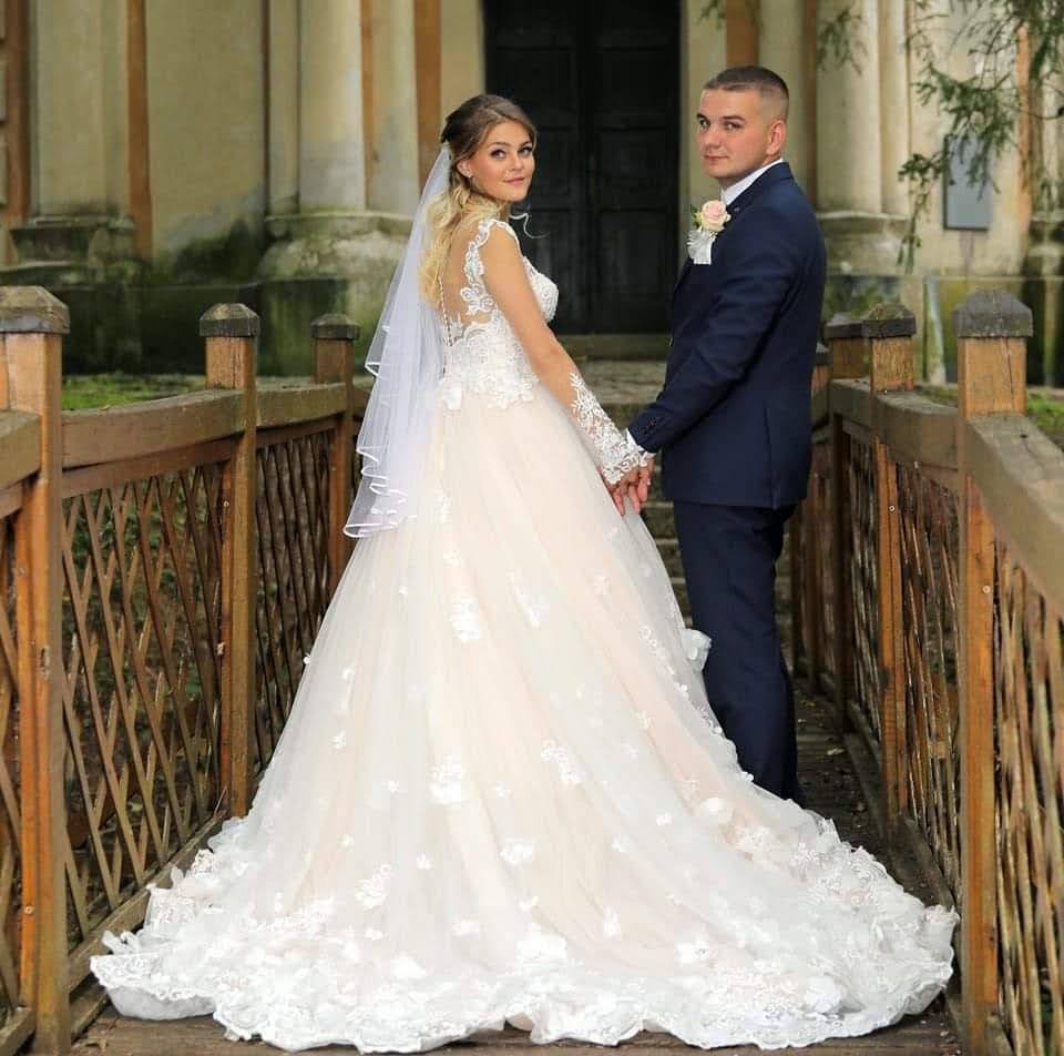 Svadobné šaty vo veľkosti  XS/S