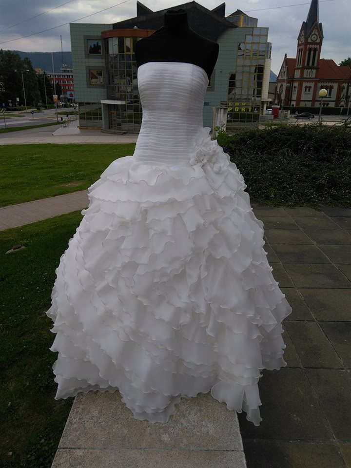 Svadobné šaty - M/L