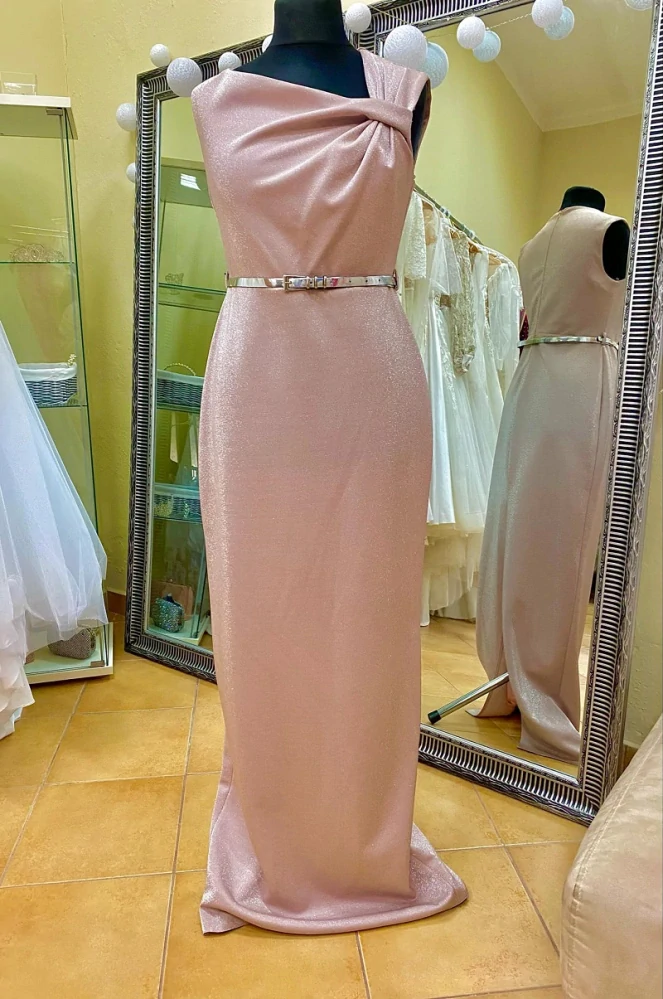 Spoločenské šaty vo veľkosti M/L