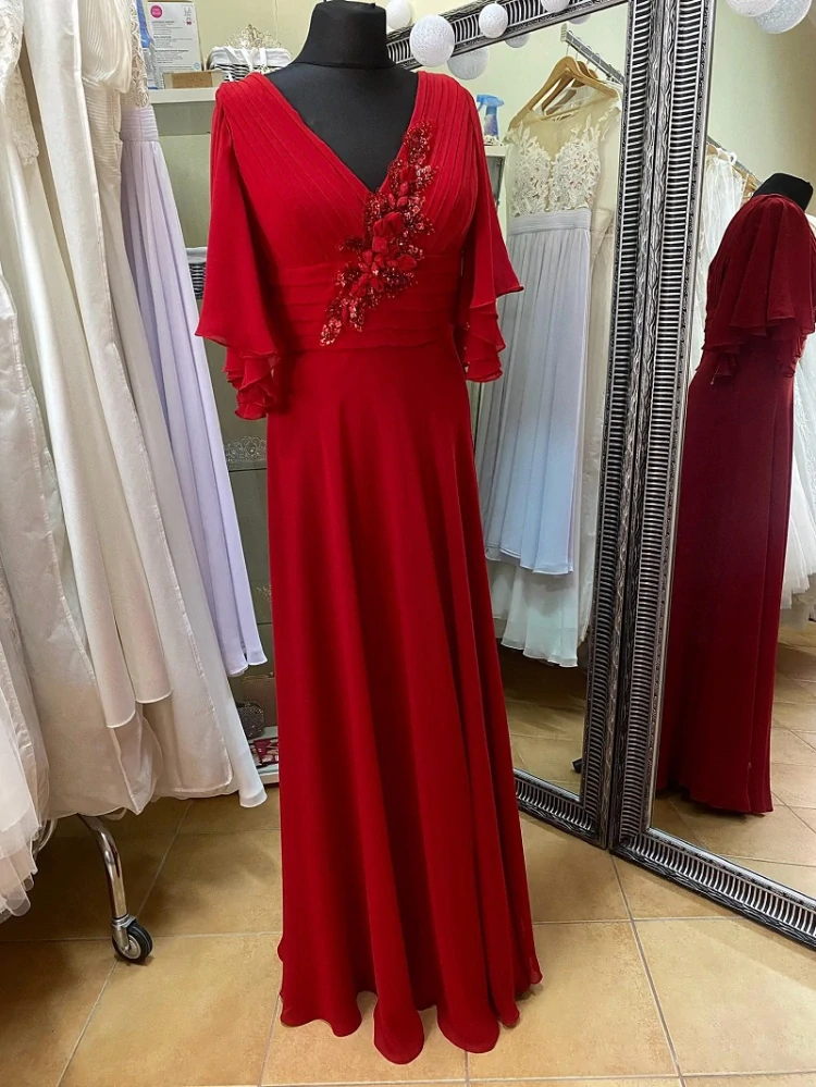 Spoločenské šaty vo veľkosti M