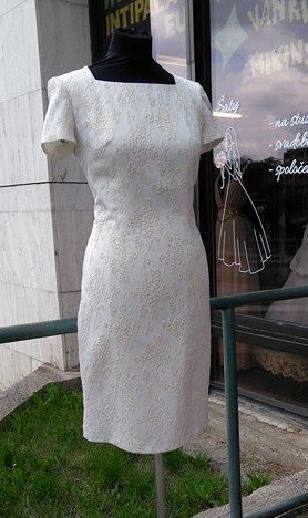 Dámsky kostým - veľ. 40