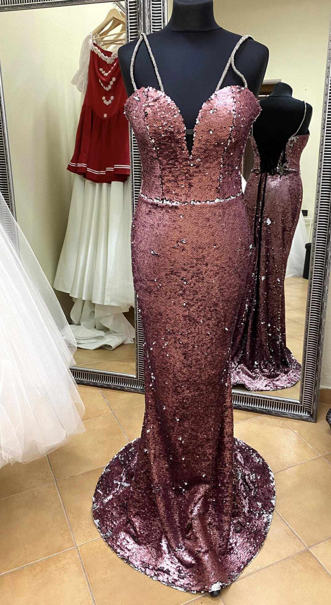 Šaty, ktoré menia farbu