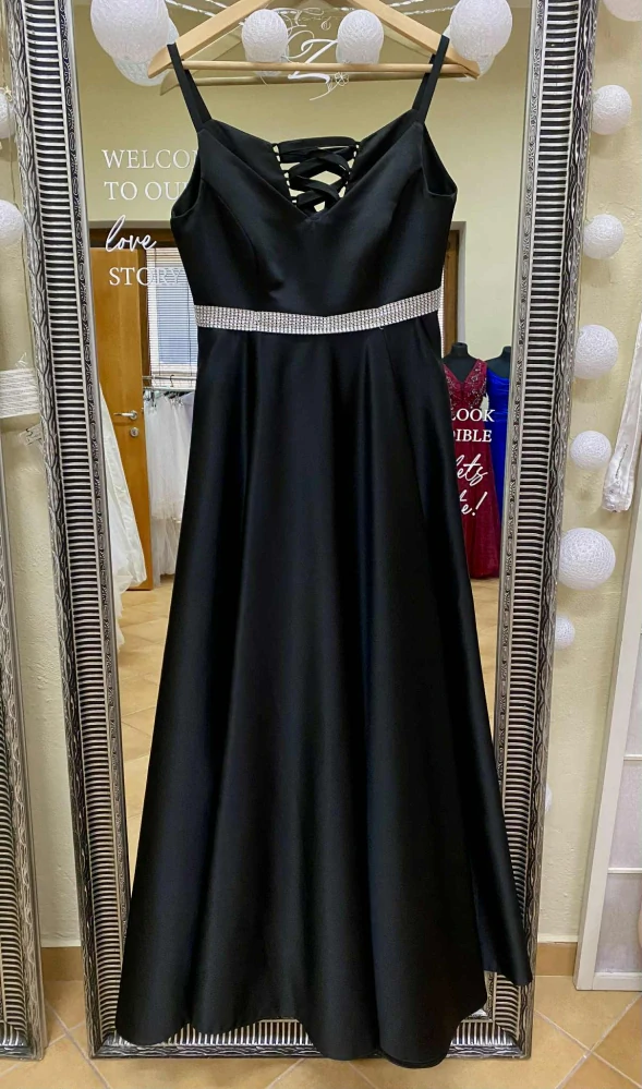 Spoločenské šaty vo veľkosti S/M/L