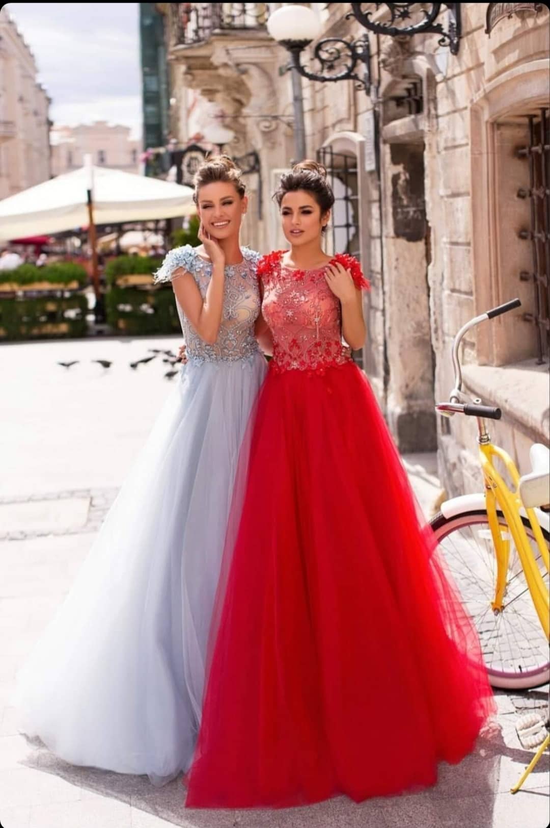 Spoločenské šaty zn. Pollardi - veľ. S/M