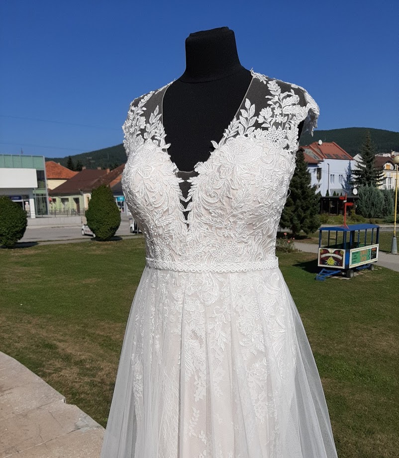 Luxusné svadobné šaty S/M/L