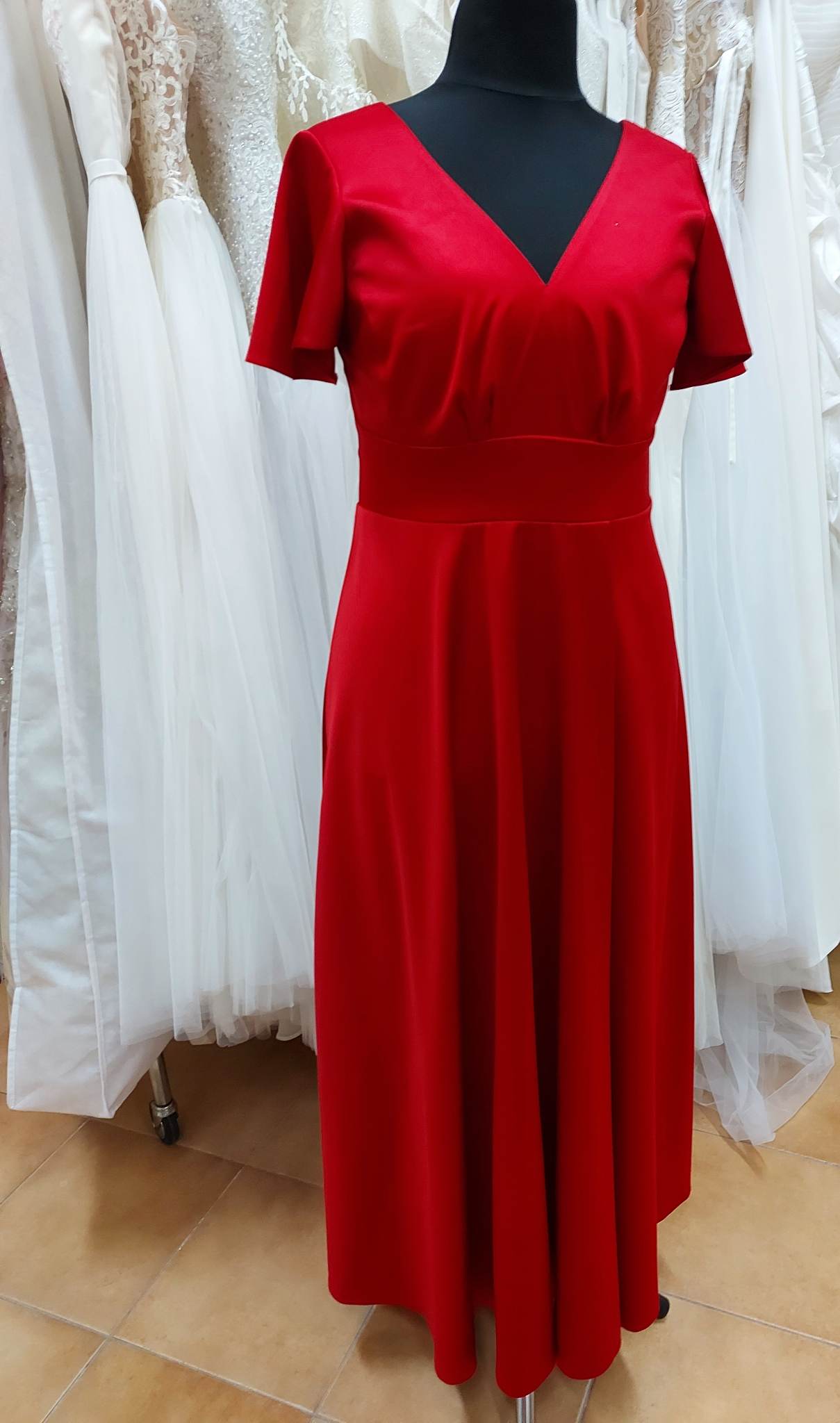 Spoločenské šaty vo veľkosti L/XL - šaty sú na viazanie