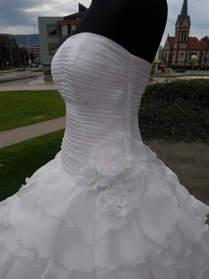 Svadobné šaty - M/L