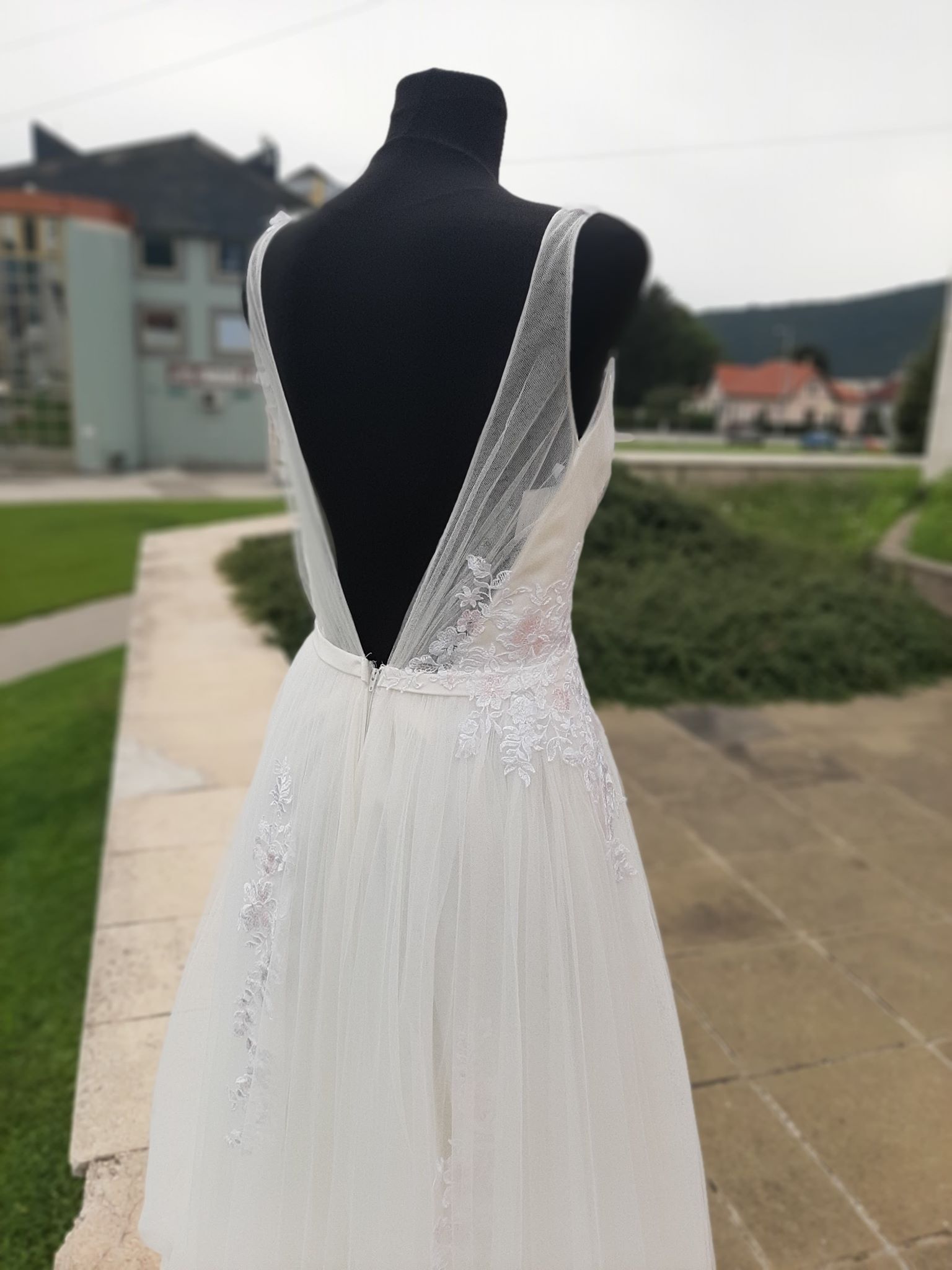 Víla šaty vo veľkosti XS/S/M