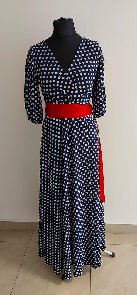 Spoločenské šaty vo veľkosti M