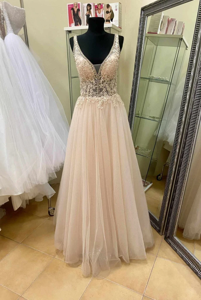 Spoločenské šaty vo veľkosti S/M/L