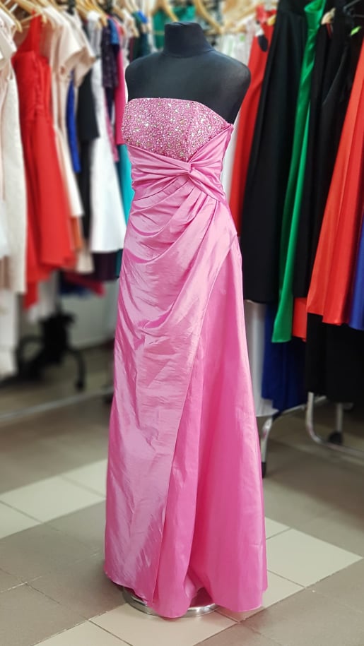 Spoločenské šaty vo veľkosti S/M