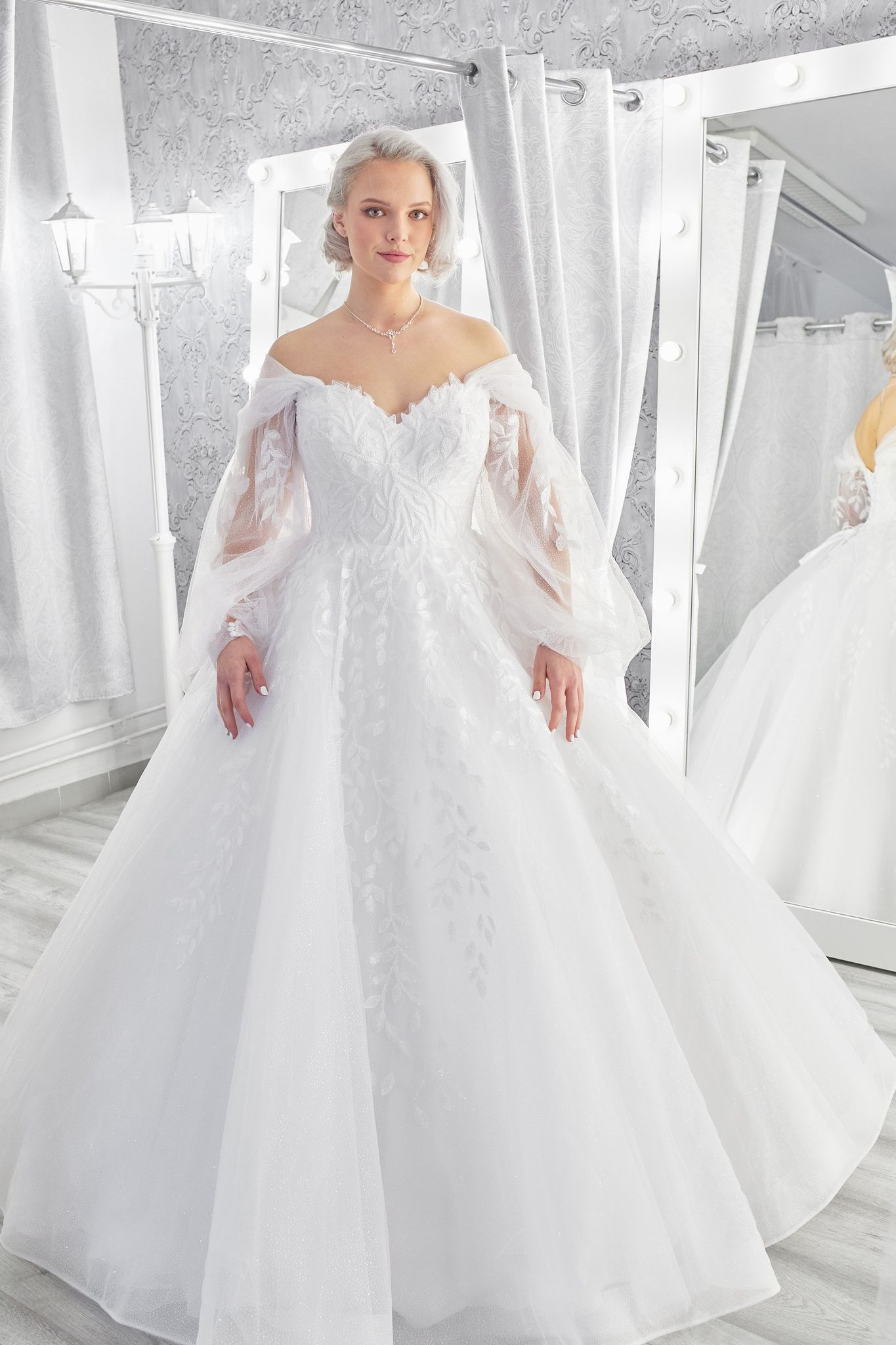 Svadobné šaty vo veľkosti M/L/XL 