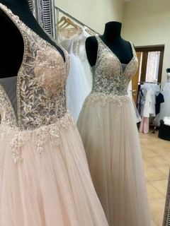 Spoločenské šaty vo veľkosti S/M/L